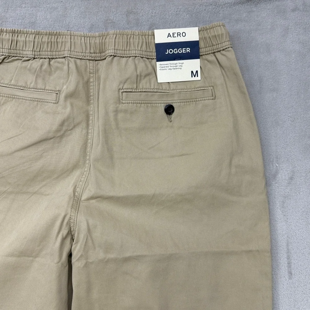 Aeropostale Mens Jogger Pants Size M Tan Khaki Elastic Waist Drawstring NWT